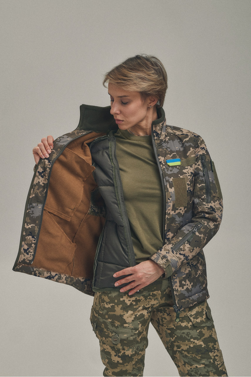 Зимова жіноча куртка Soft Shell 2 в 1 піксель